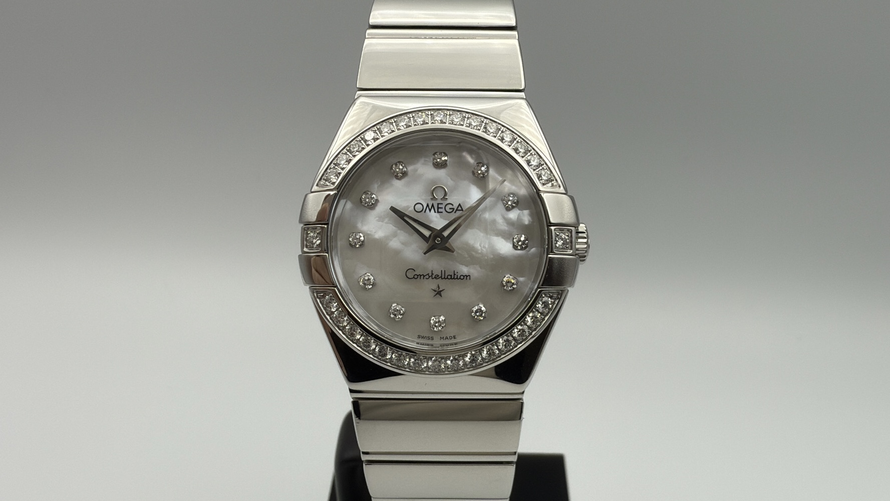 Omega Constellation Mother of Pearl Diamonds - 123.15.27.60.55.003